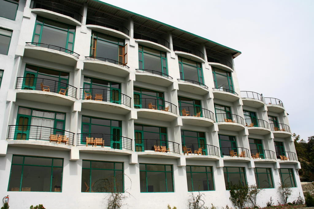 United 21 Resort Chail Esterno foto