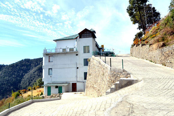 United 21 Resort Chail Esterno foto