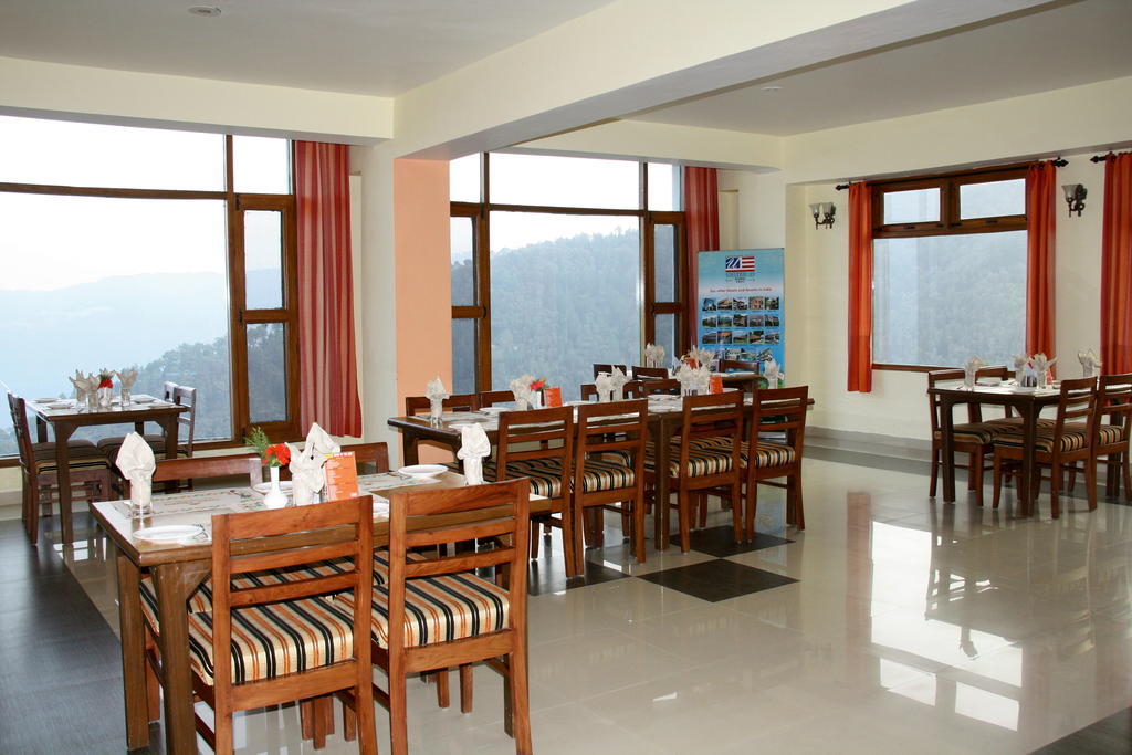 United 21 Resort Chail Esterno foto