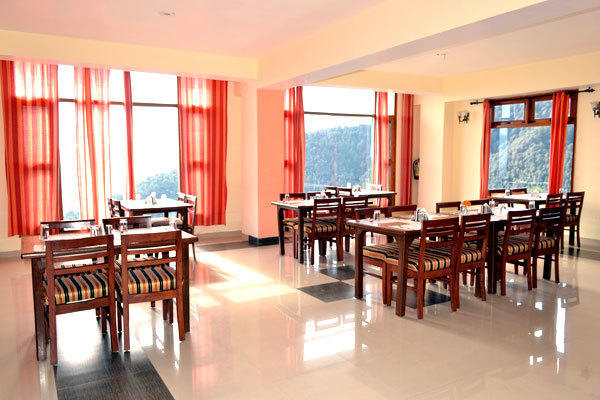 United 21 Resort Chail Esterno foto